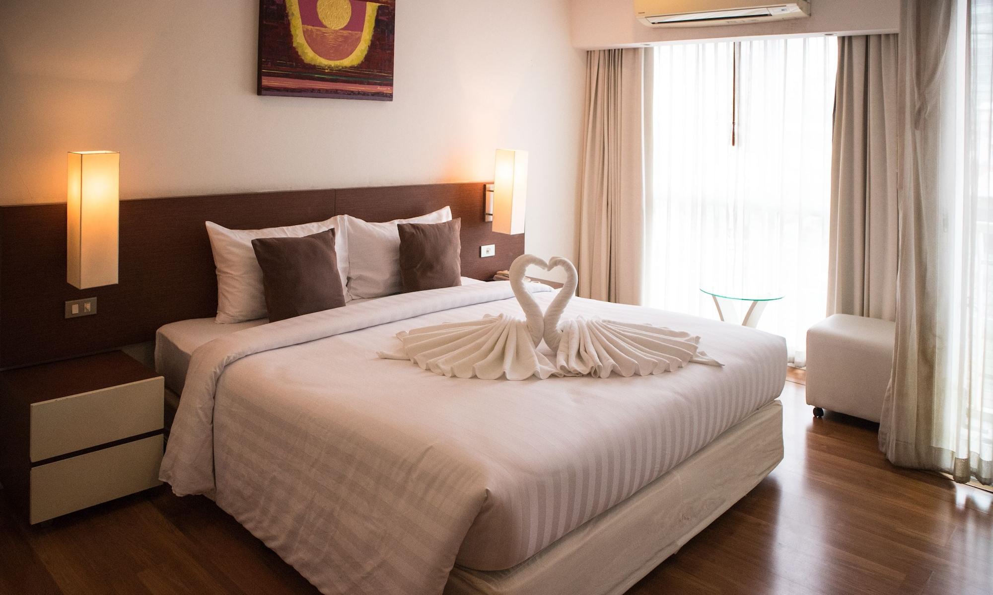 Sathorn Grace Serviced residencia Bangkok Exterior foto