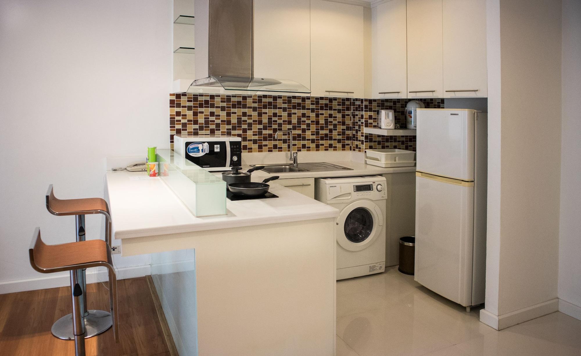 Sathorn Grace Serviced residencia Bangkok Exterior foto
