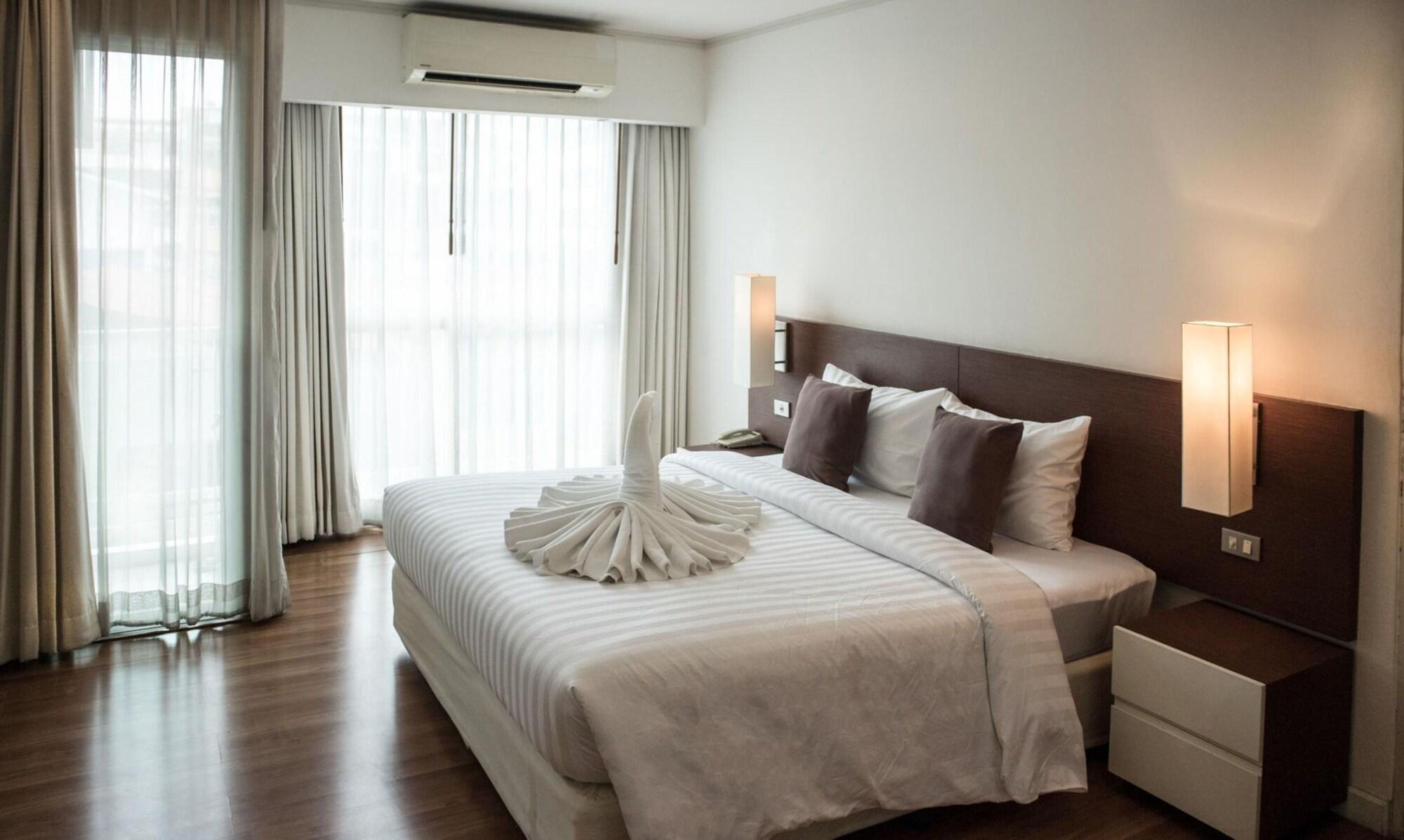 Sathorn Grace Serviced residencia Bangkok Exterior foto