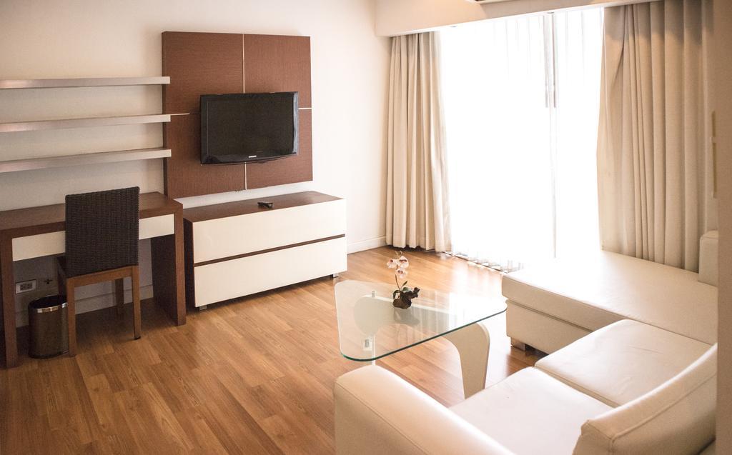 Sathorn Grace Serviced residencia Bangkok Exterior foto