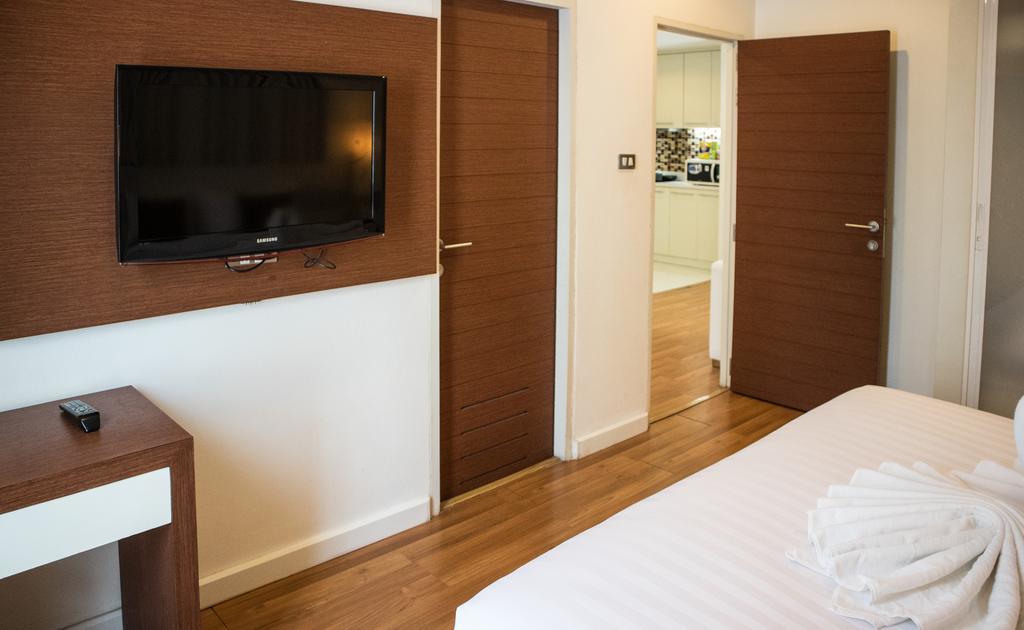 Sathorn Grace Serviced residencia Bangkok Exterior foto