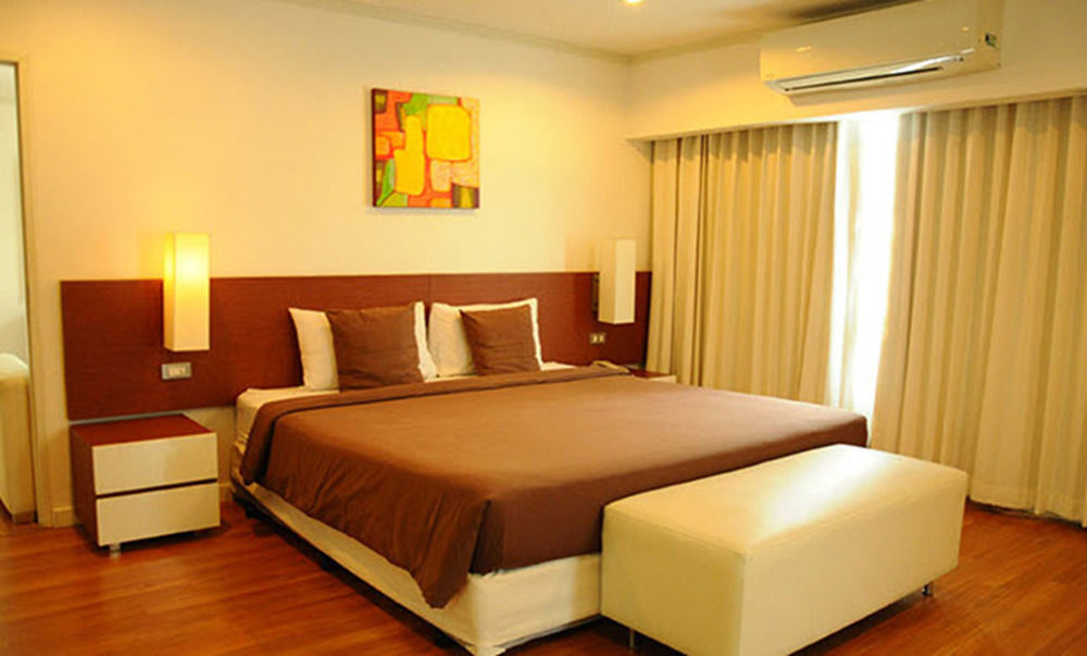 Sathorn Grace Serviced residencia Bangkok Exterior foto