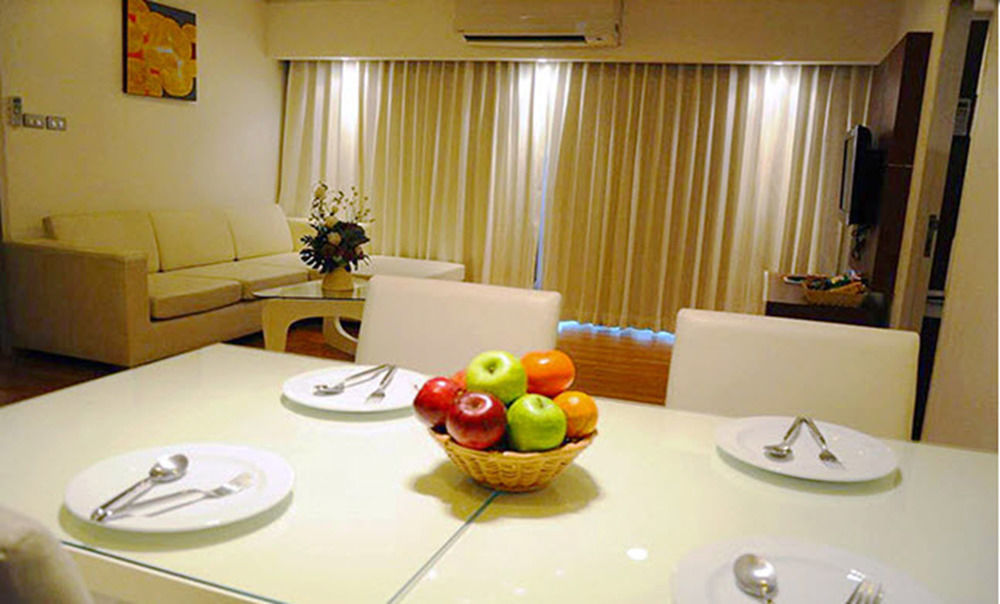 Sathorn Grace Serviced residencia Bangkok Exterior foto